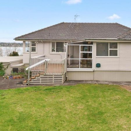 Kiwi Holiday Home With A View Auckland Exterior photo