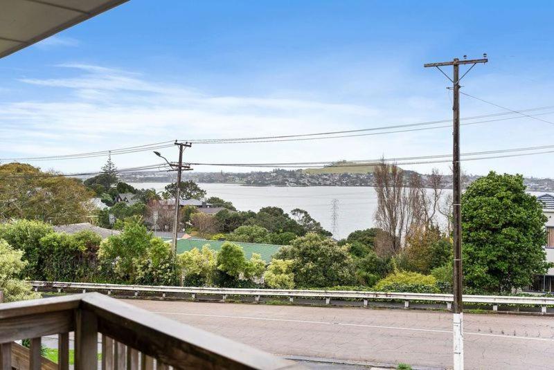 Kiwi Holiday Home With A View Auckland Exterior photo