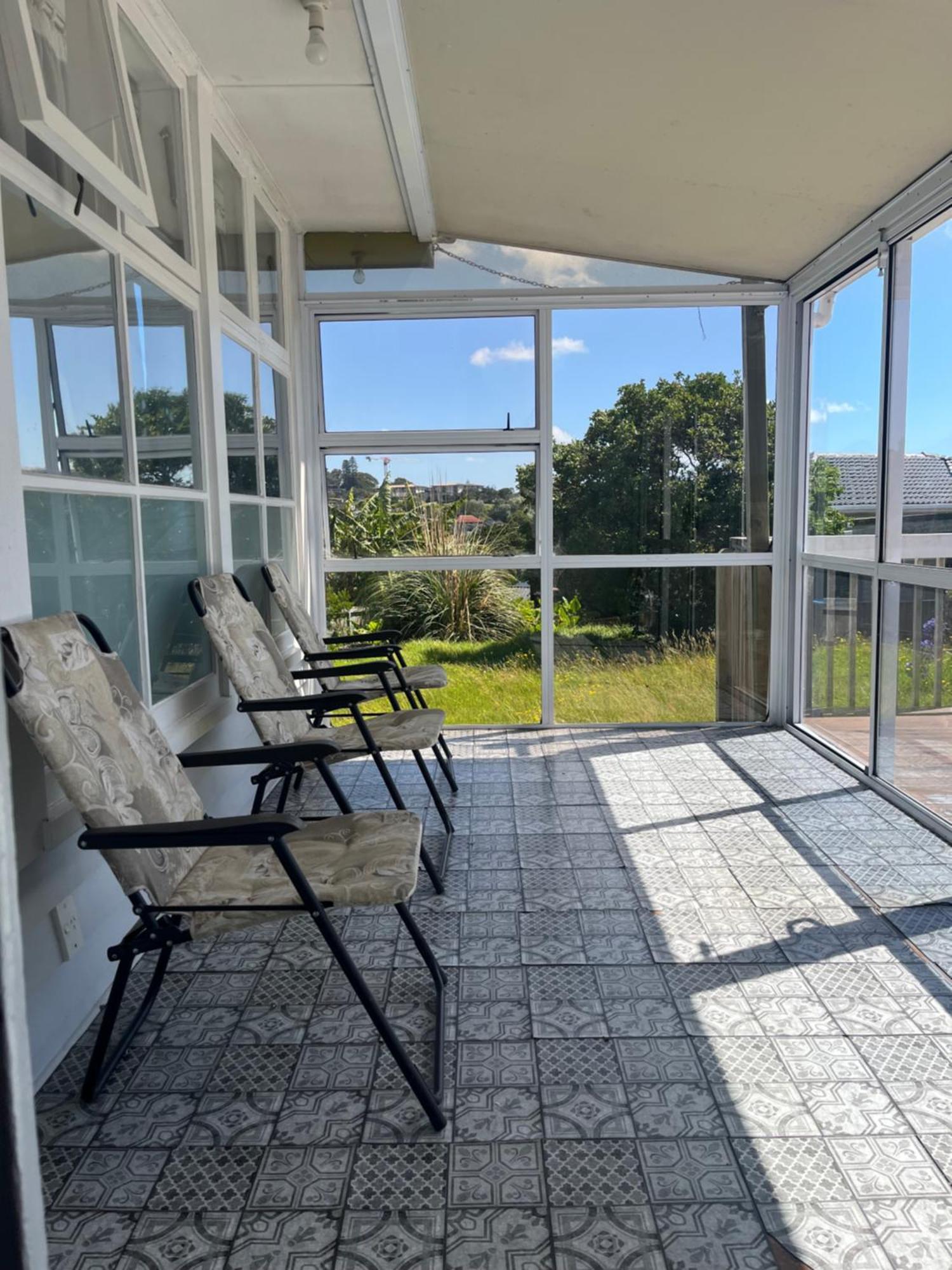 Kiwi Holiday Home With A View Auckland Exterior photo